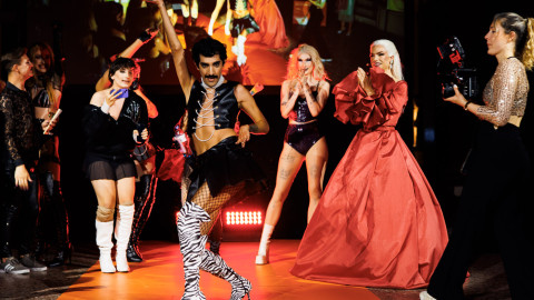 Ballroom-inspirierte Xtina-Competition 