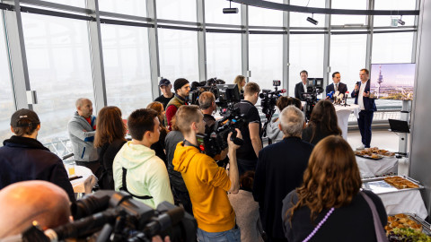 „Re-Imaging Donauturm“