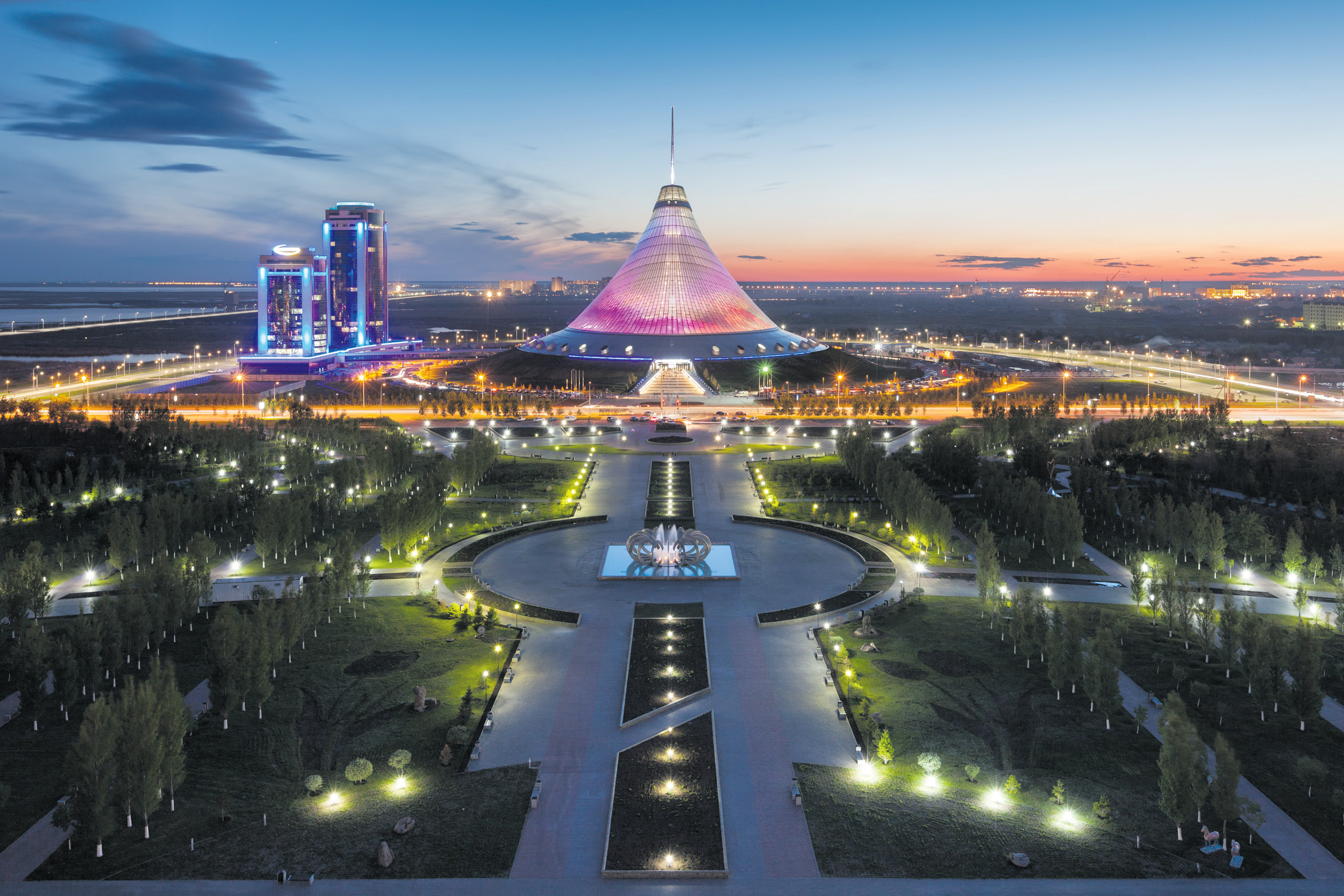 Астана это столица. Хан Шатыр Казахстан Нурсултан Астана. Хан Шатыр достопримечательности Астаны.