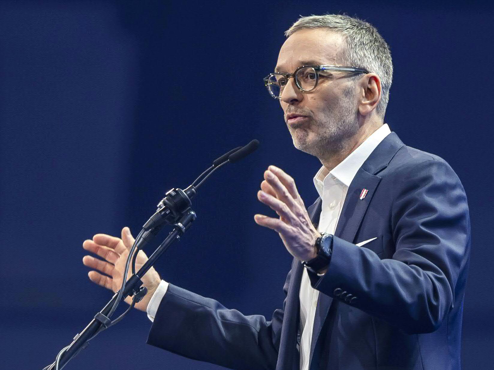 FPÖ - Radiosender „ Austria First  ging on air – mnews – medianet . at