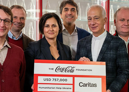 Coca-Cola Foundation spendet 757.000 US-Dollar zur Unterstützung Ukrainer