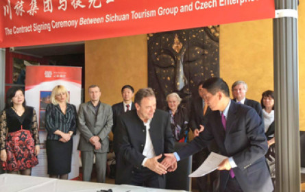 Sichuan Tourism Group unterzeichnet Vertrag mit K.Y.A.T.T. 