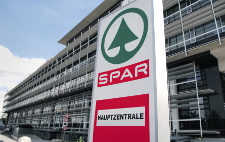 Spar Holding AG legt eins drauf