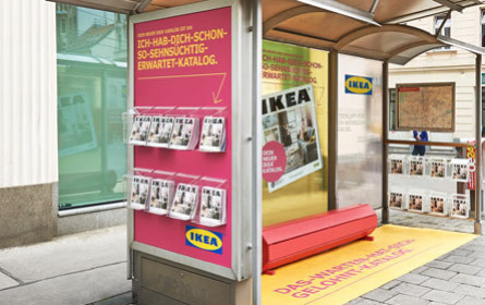Neuer Ikea-Katalog: "Im Gewista-Wartehäuschen!“