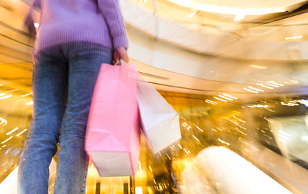 Einkaufszentren halten Umsatz trotz Online-Konkurrenz stabil
