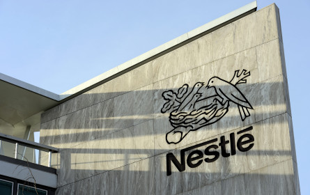 Nestle kehrt auf Wachstumskurs zurück - Dividende steigt