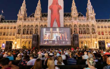 Das 29. Film Festival auf dem Wiener Rathausplatz geht mit rund 400.000 Besuchern in die zweite Halbzeit