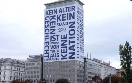 Movelight: Sichtbares Zeichen am Wiener Ringturm