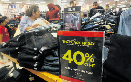 Black Friday: Verbraucher geben im Schnitt 222 Euro aus