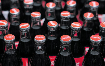  Coca-Cola schließt sich Werbe-Boykott von Online-Netzwerken an