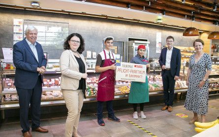 Tourismus-Praktikum im Supermarkt