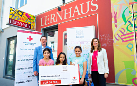 Nestlé unterstützt Rotes Kreuz mit 30.000 Euro