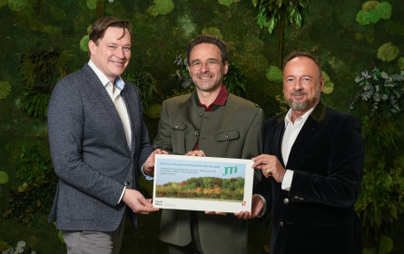JTI Austria sorgt für 1.000 m2 neuen Wald in Wien