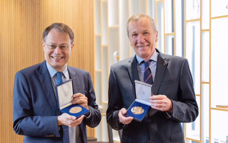Verleihung der Van-Well-Medaille an Spar-Vorstand