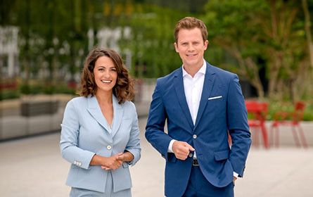 Tobias Pötzelsberger und Julia Schmuck führen die „Sommergespräche“ 2022 im ORF-Mediencampus