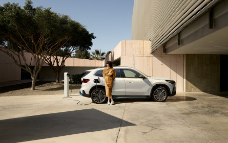 Wandel durch Elektromobilität – mit dem ersten vollelektrischen BMW iX1