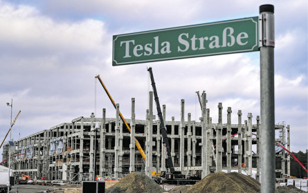 Neue Fabrik: Tesla darf mehr testen 
