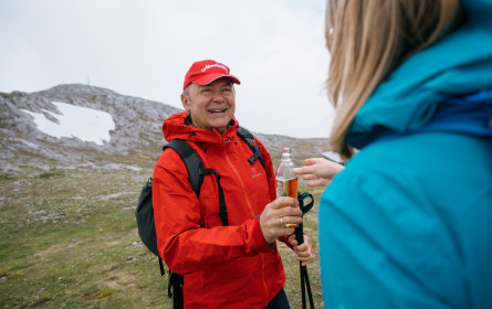 Almdudler & Alpenverein mit Peter Habeler für „Saubere Berge“