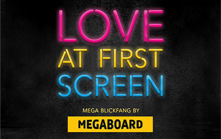 Love at first Megascreen