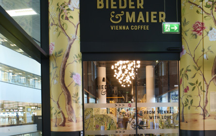 Bieder & Maier wird bei den Fab Awards zu den Top 10 Airtport Cafés der Welt gewählt