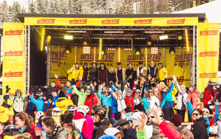 Snowday 2024: Mit der Antenne Steiermark zum größten Jugendskitag des Landes