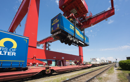 dm Logistik: Hochwasserschäden bringen Herausforderungen für Dekarbonisierung