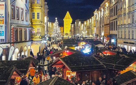 Besucheransturm zur Eröffnung der Welser Weihnachtswelt