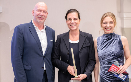 FHWien der WKW zeichnet Christiane Wenckheim als „Business Icon of the Year“ aus