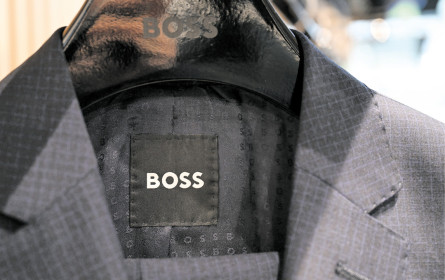 Hugo Boss „auf Kurs”