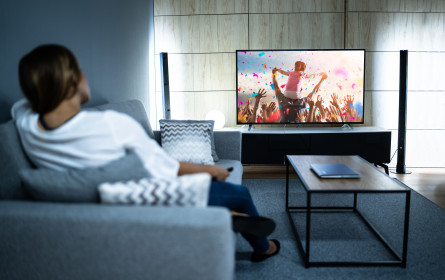 DE: Streaming überholt erstmals Fernsehen