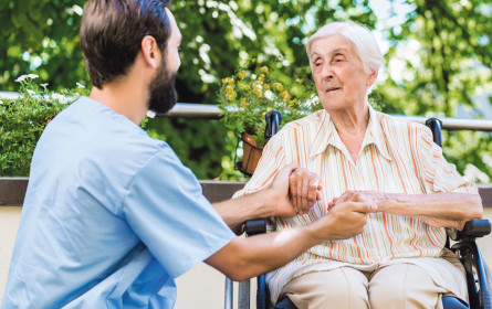 4.000 Pflegekräfte mehr