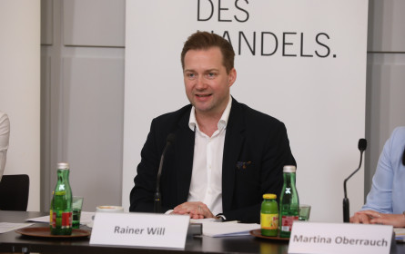 "Pflanzliches Bratstück mit Panade" statt "Pflanzliches Schnitzel"