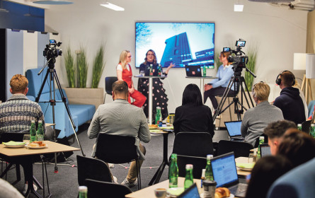 Cope diskutiert Online-Werbung