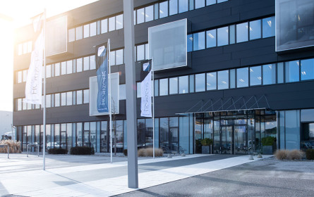 FACC könnte Milliarde knacken