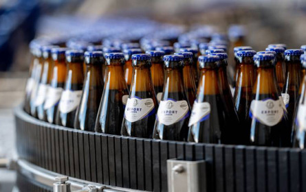 Zwettler nimmt neue Flaschenabfüllanlage in Betrieb