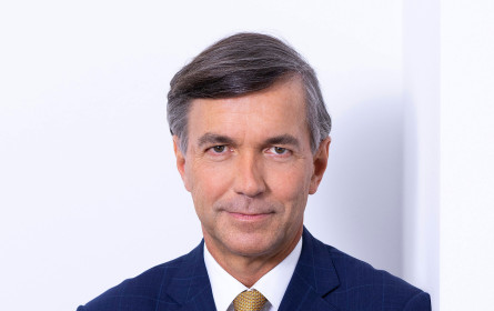 Deloitte Studie:Teuerung zwingt Österreicher zu weihnachtlichem Sparkurs