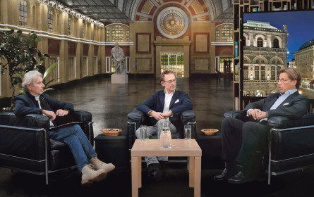 Werbewand macht Baustellen chic