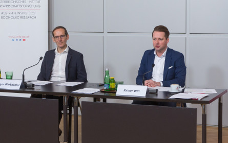 Jahresumsatz der Händler klettert 2025 um +3,2% auf 79,8 Mrd. Euro, Weihnachtsgeschäft leicht über Vorjahresniveau