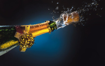 Lasst Korken knallen, es ist Zeit zu feiern