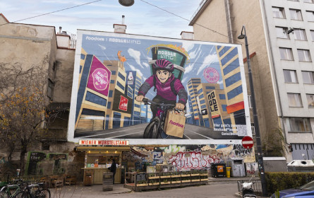 Anime-Mural von WARDA in der Josefstadt