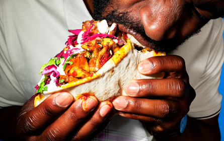 Planted und Dönermeister starten Kooperation mit pflanzlichen Gerichten