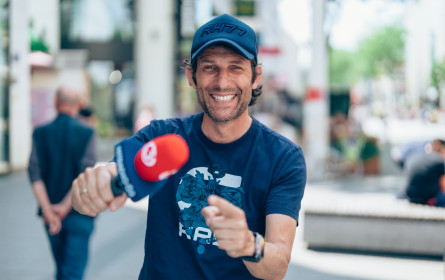 Ö3-Mikromann Tom Walek geht live auf Tour