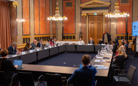 iab austria begrüßt Bildungsschwerpunkt für mehr Medienkompetenz in Schulen