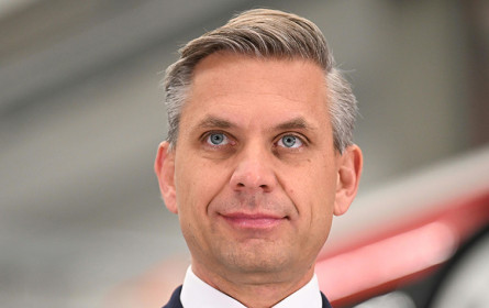 Spritpreise: Regierung prüft - ÖAMTC, ARBÖ und VCÖ fordern Handeln