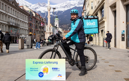 dm bringt Express-Lieferung nach Innsbruck