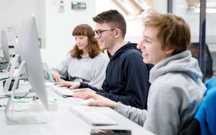 Lehrgang: KI im Mediendesign