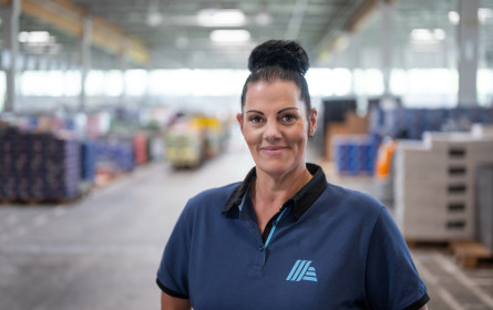 Hofer sucht Personal für Logistikzentren