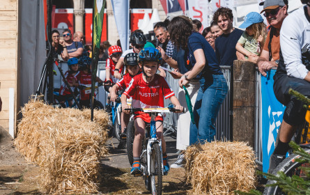 Billa unterstützt Kids Bike Trophy 2026