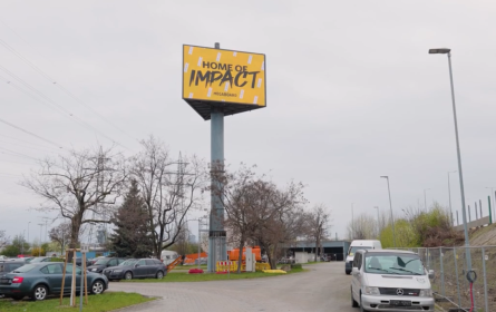 Megaboard baut Digitalportfolio aus