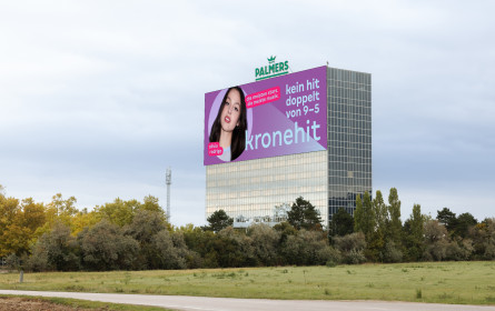kronehit rückt mit neuer Kampagne sein Programmversprechen „kein hit doppelt von 9-5“ stärker in den Fokus